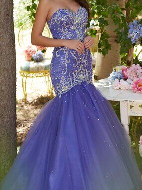 MORILEE 99132 BLUEBERRY PURPLE SIZE 4  STRAPLESS FITTED MERMAID FORMAL PROM GOWN